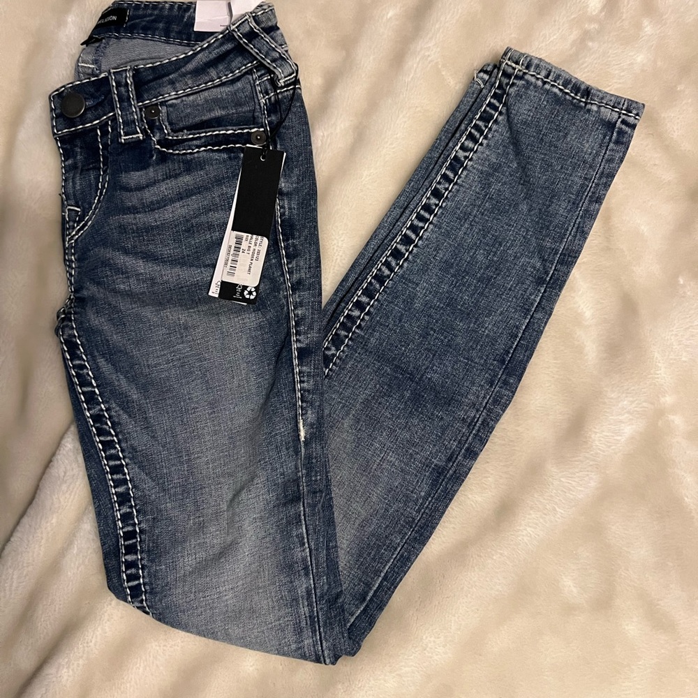 TRUE RELIGION Halle Mid Rise Skinny Jeans - Size 24